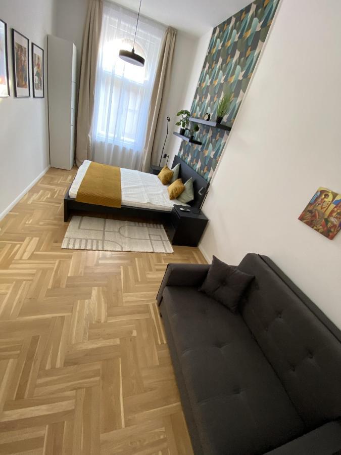 Birdie 3-Bdr Apartment Будапеща Екстериор снимка