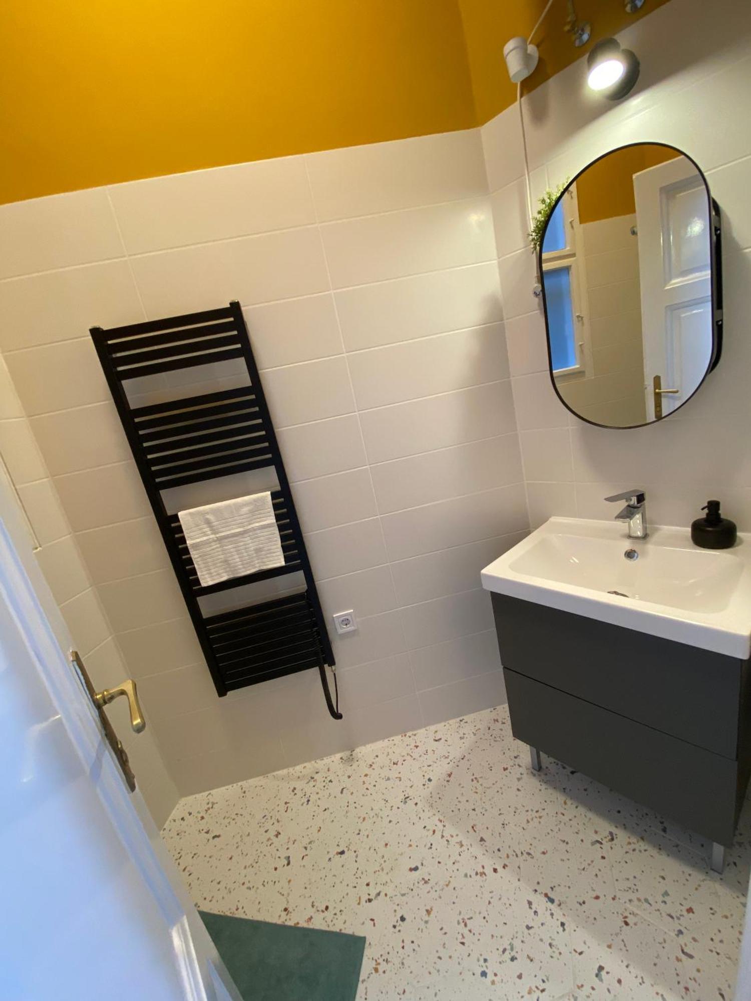 Birdie 3-Bdr Apartment Будапеща Екстериор снимка